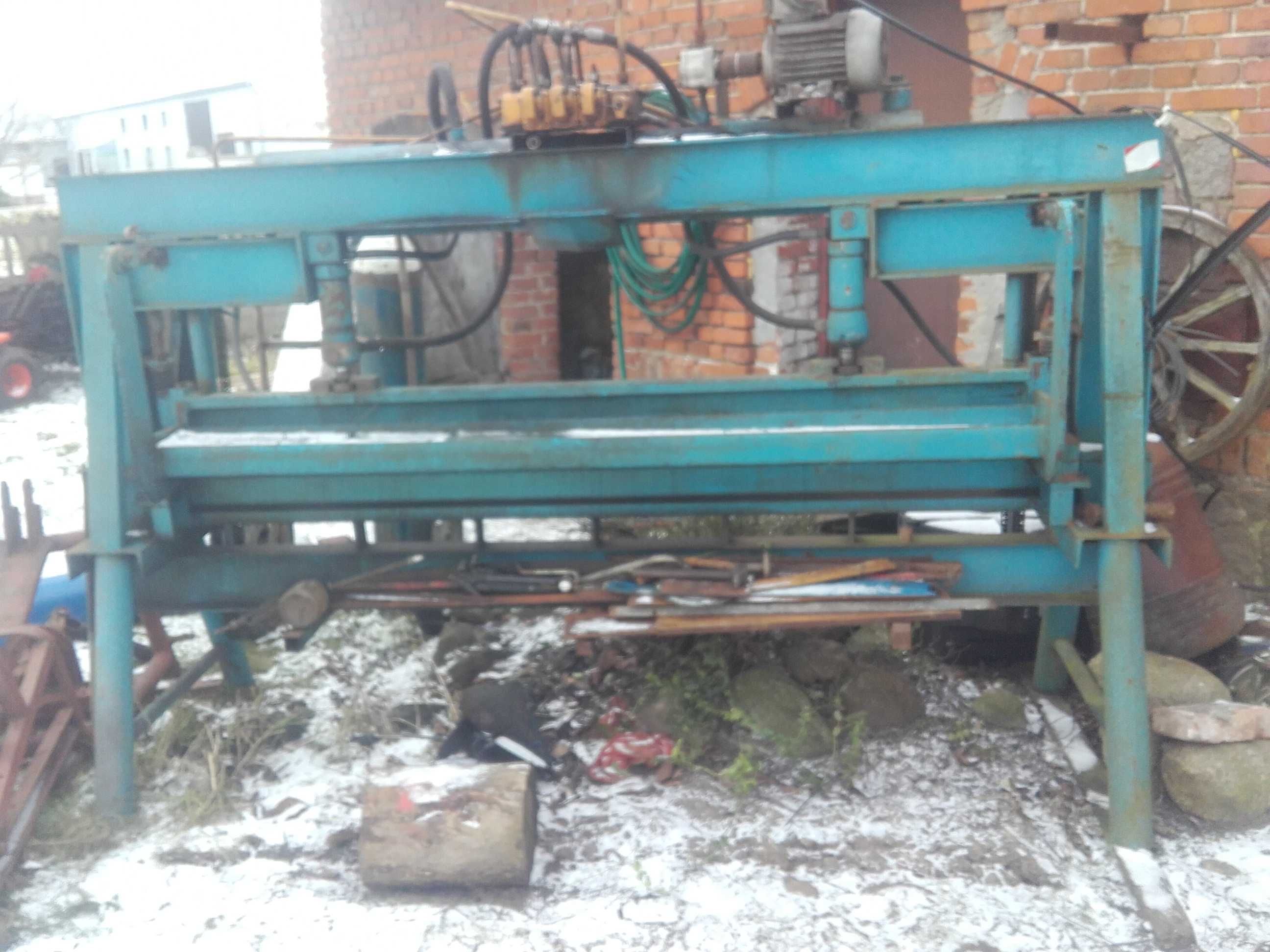 Zaginarka/gientarka do blachy hydrauliczna 2m