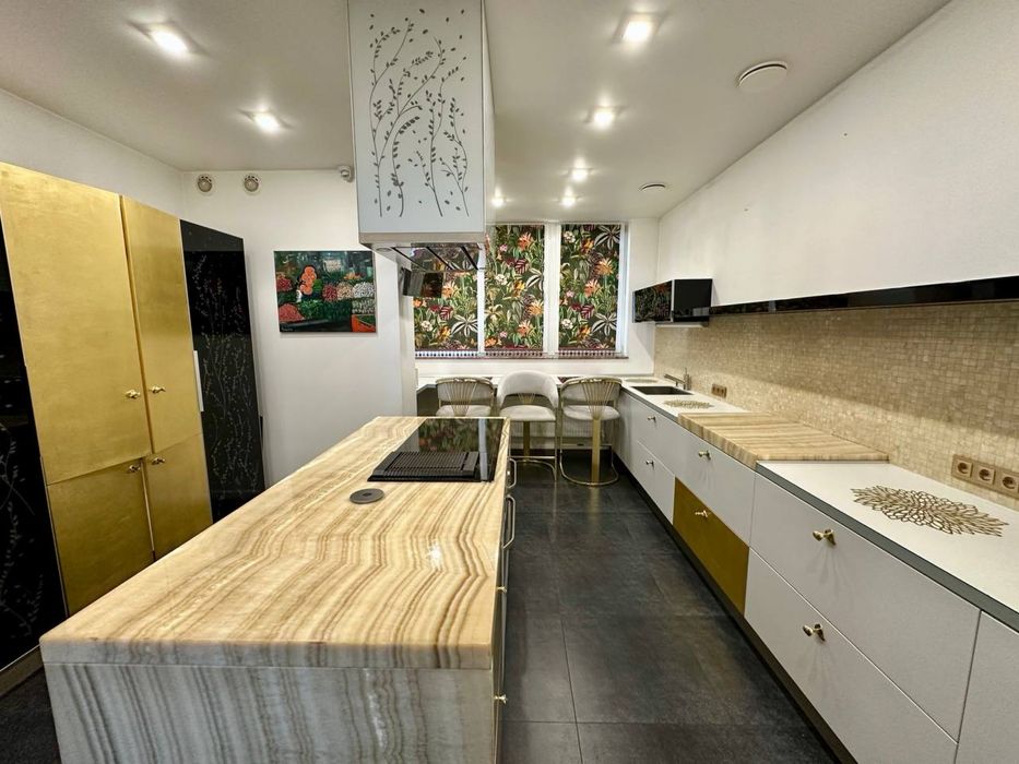 Продам 5 комнатный пентхаус Правый берег