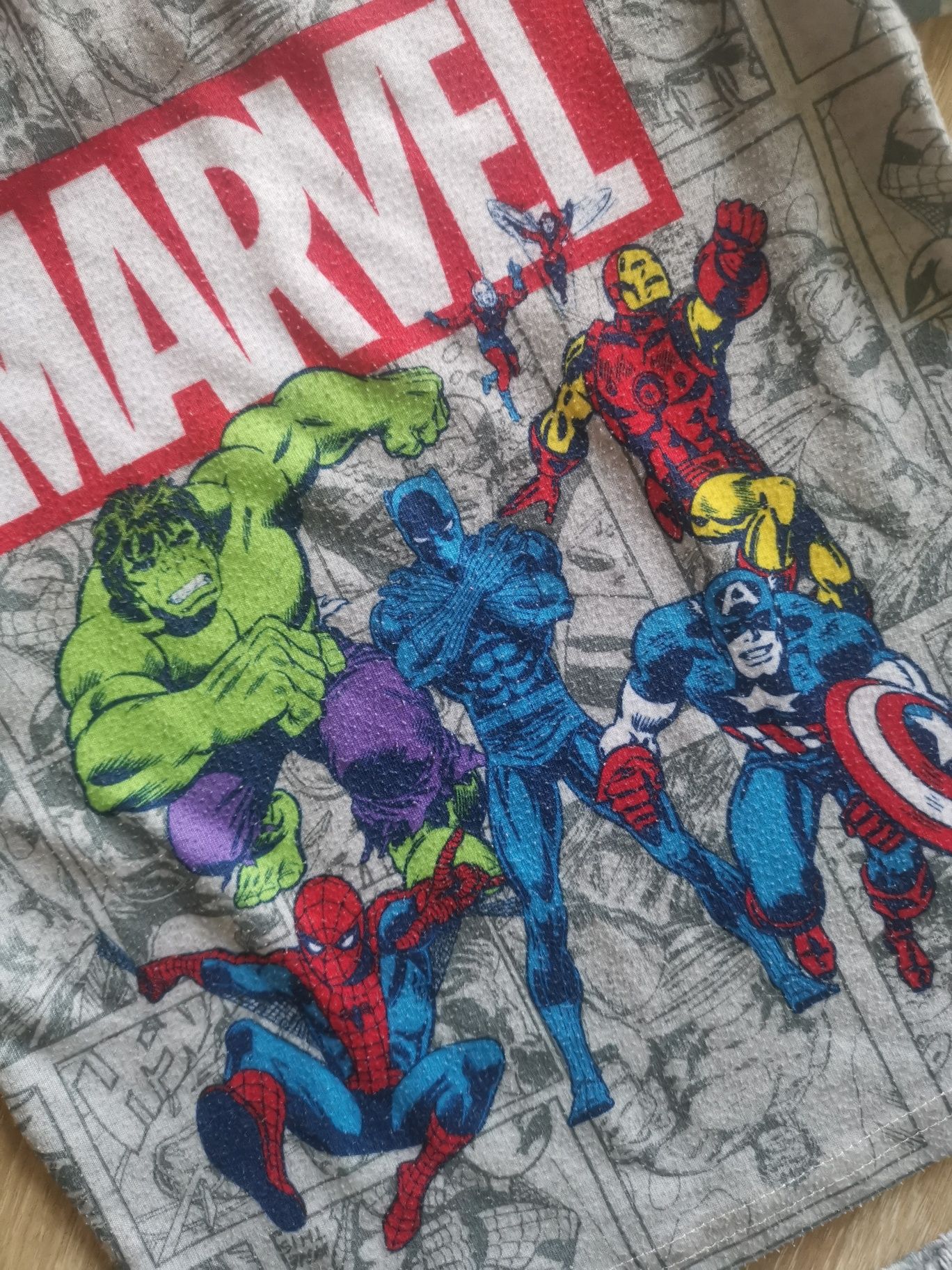 Piżama Avengers r. 104