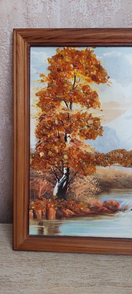 Картина из янтаря.
