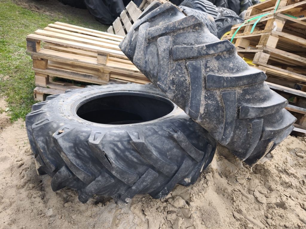 Para opony wzmocnione 12PR. 13.6 R - 24 (340/85)  R24  13-24  12.4-24