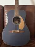 Fender Malibu Player Midnight Satin + saco fender 220€