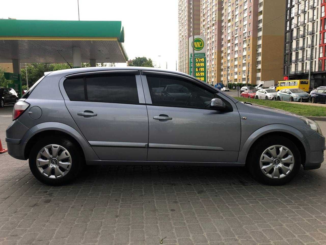 Opel Astra H 1.6 MT