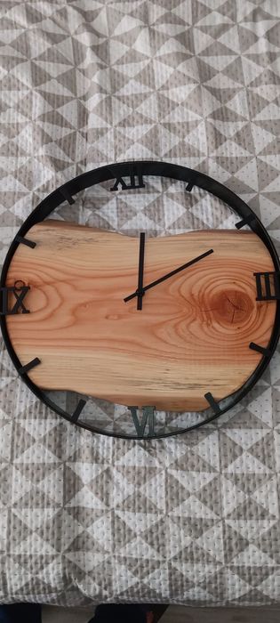 Drewniany Zegar Ścienny 60 cm – ręcznie robiony, personalizowany