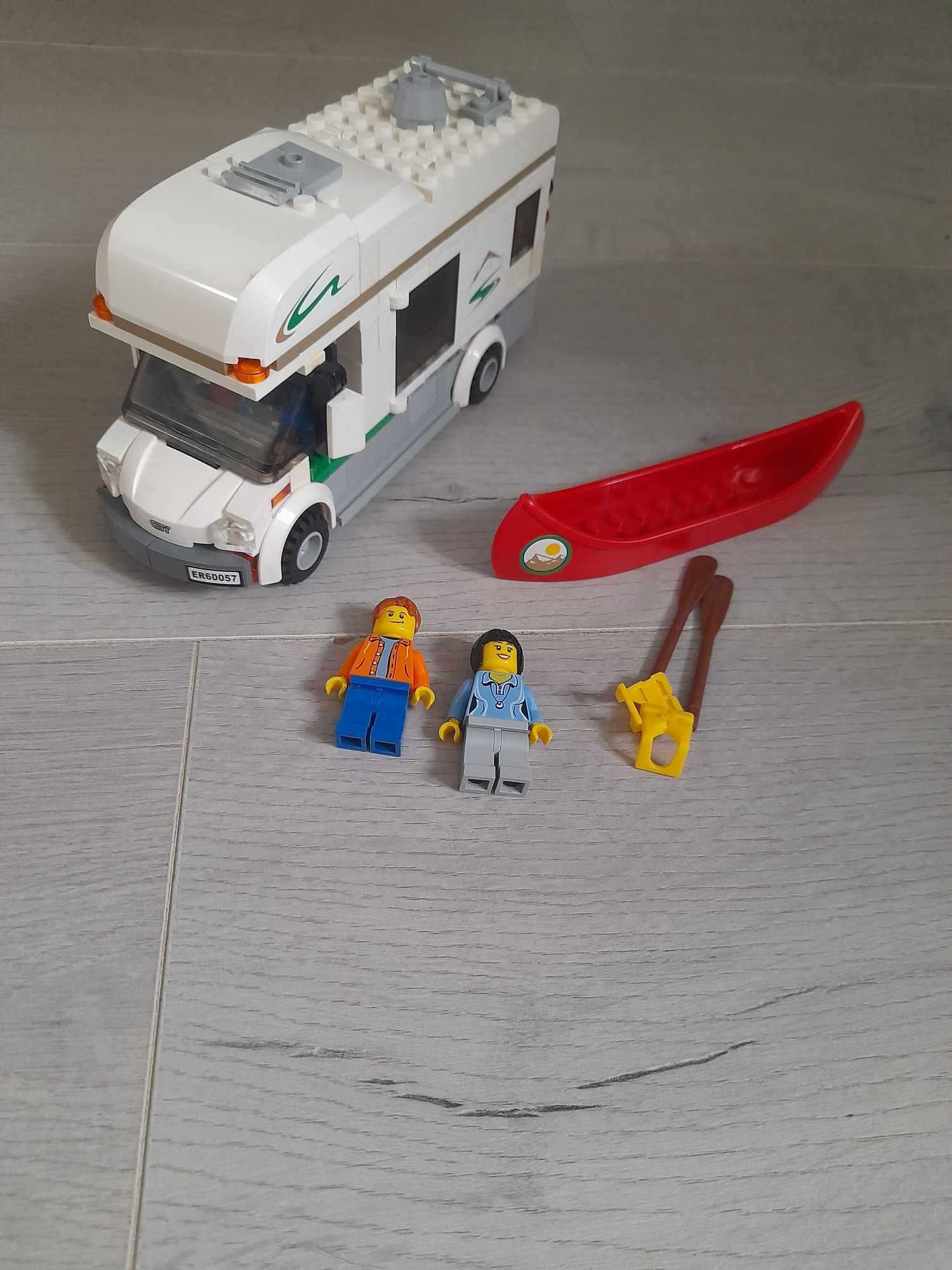 LEGO 60057 Camper Van