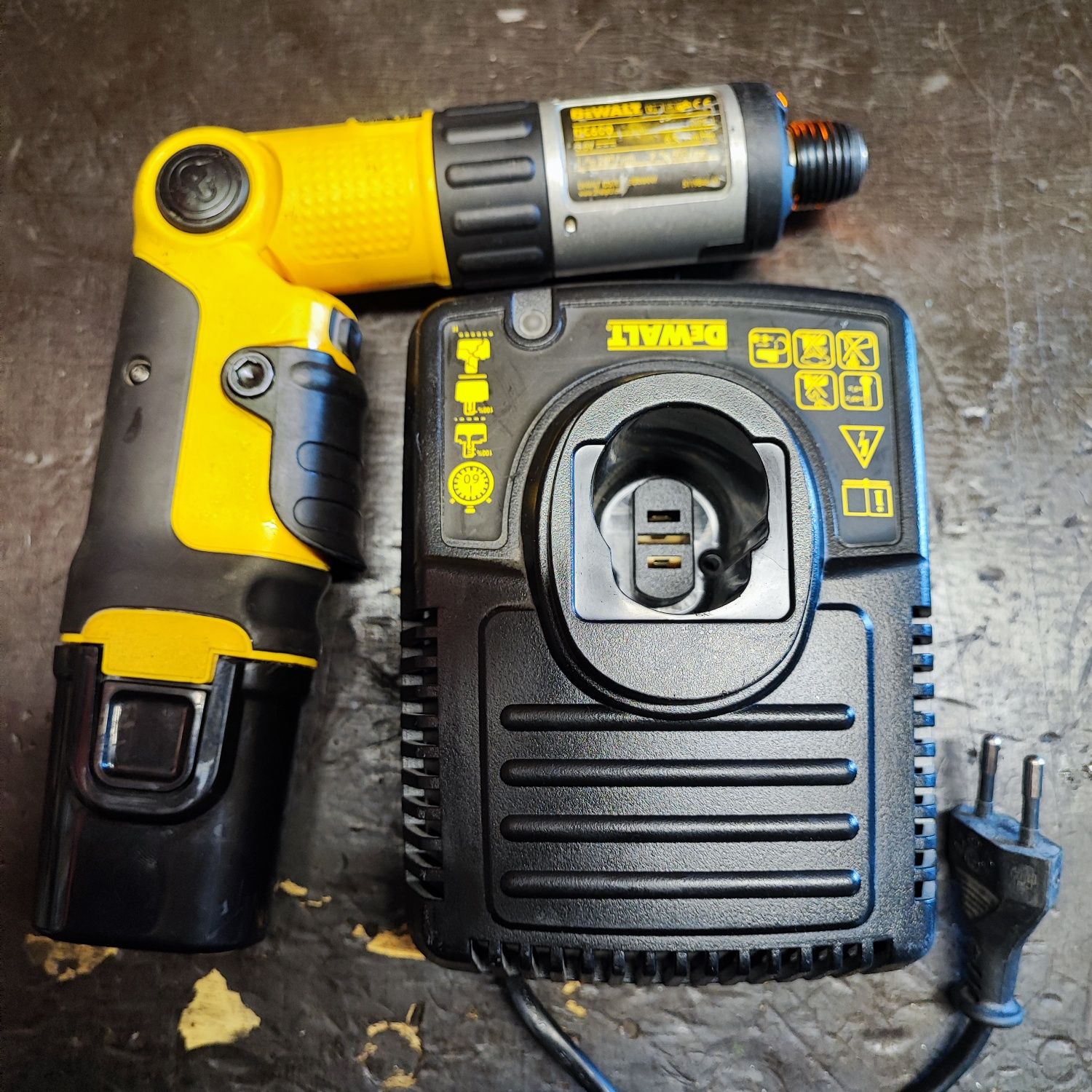 DeWalt DC600, nowe ogniwa