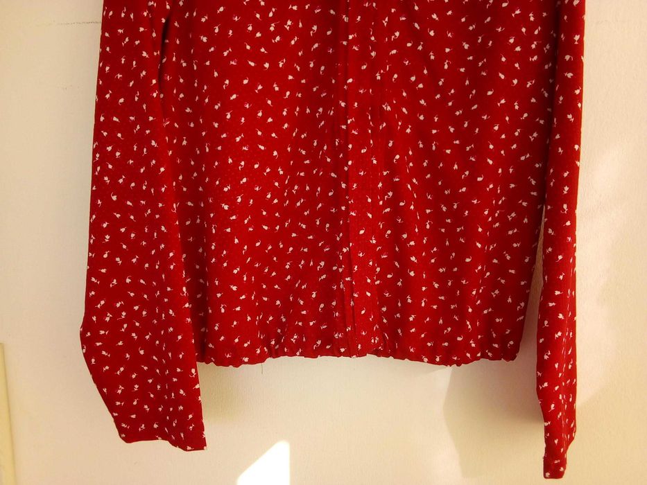 Blusa vermelha com flores - Lefties - Tamanho L