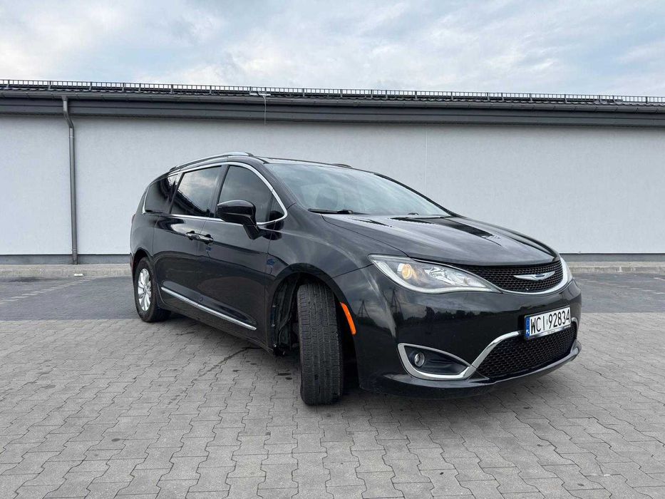 Chrysler Pacyfica 3.6 V6 touring 2018r BEZWYPADKOWA