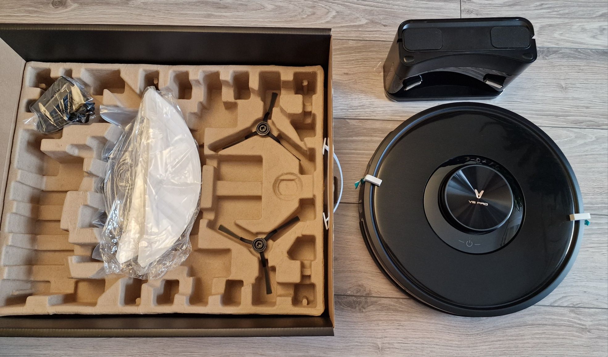 Nowy Robot sprzątający Viomi V5 Pro czarny z funkcją mopa