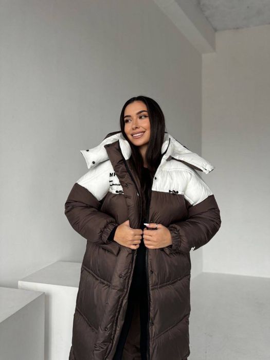 Зимовий жіночій пуховик