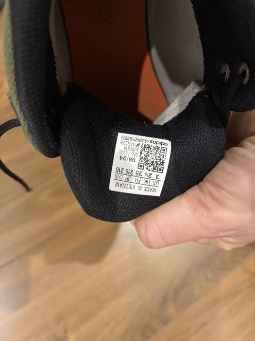 Adidas Terrex кросівки, 35р