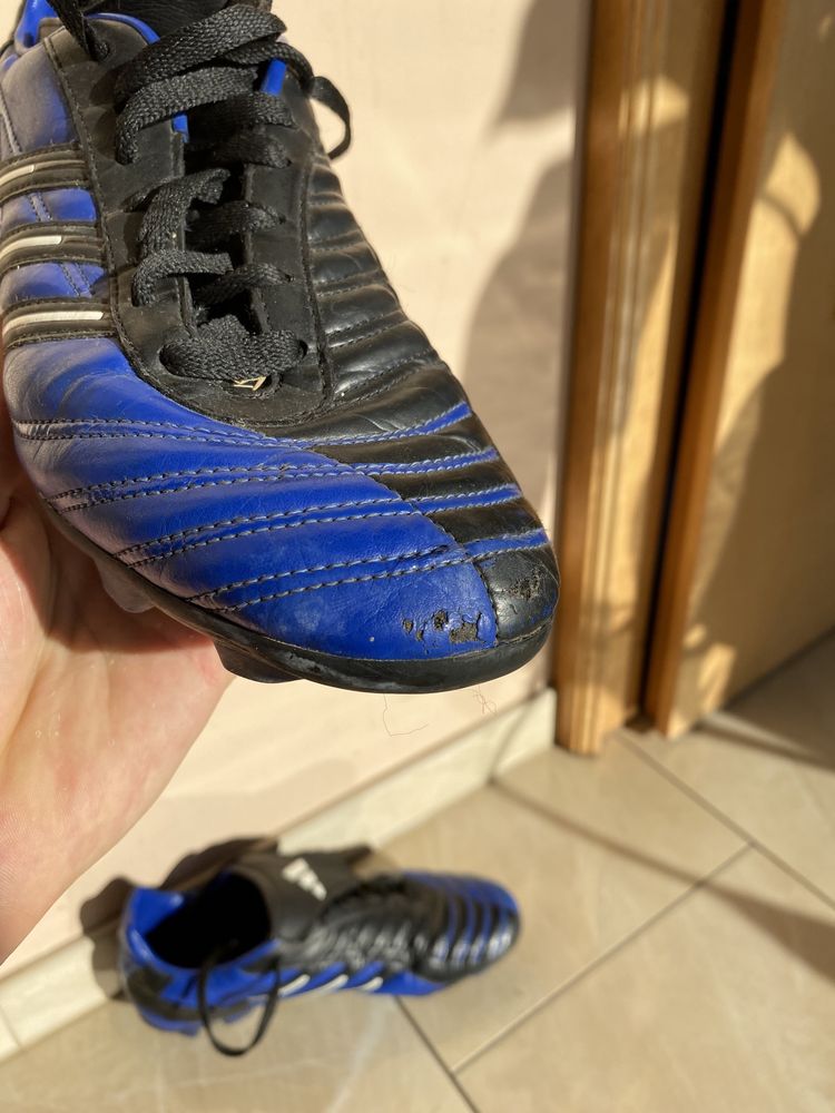 Buty piłkarskie adidas