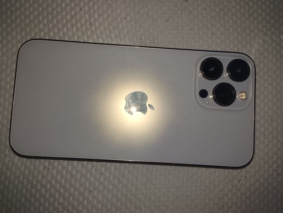 iPhone 13 pro max impecável