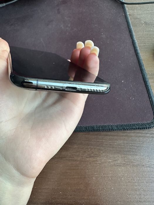 Продам  IPHONE 11 PRO