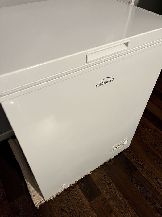 Vendo Arca Congeladora Electronia (Como Nova)