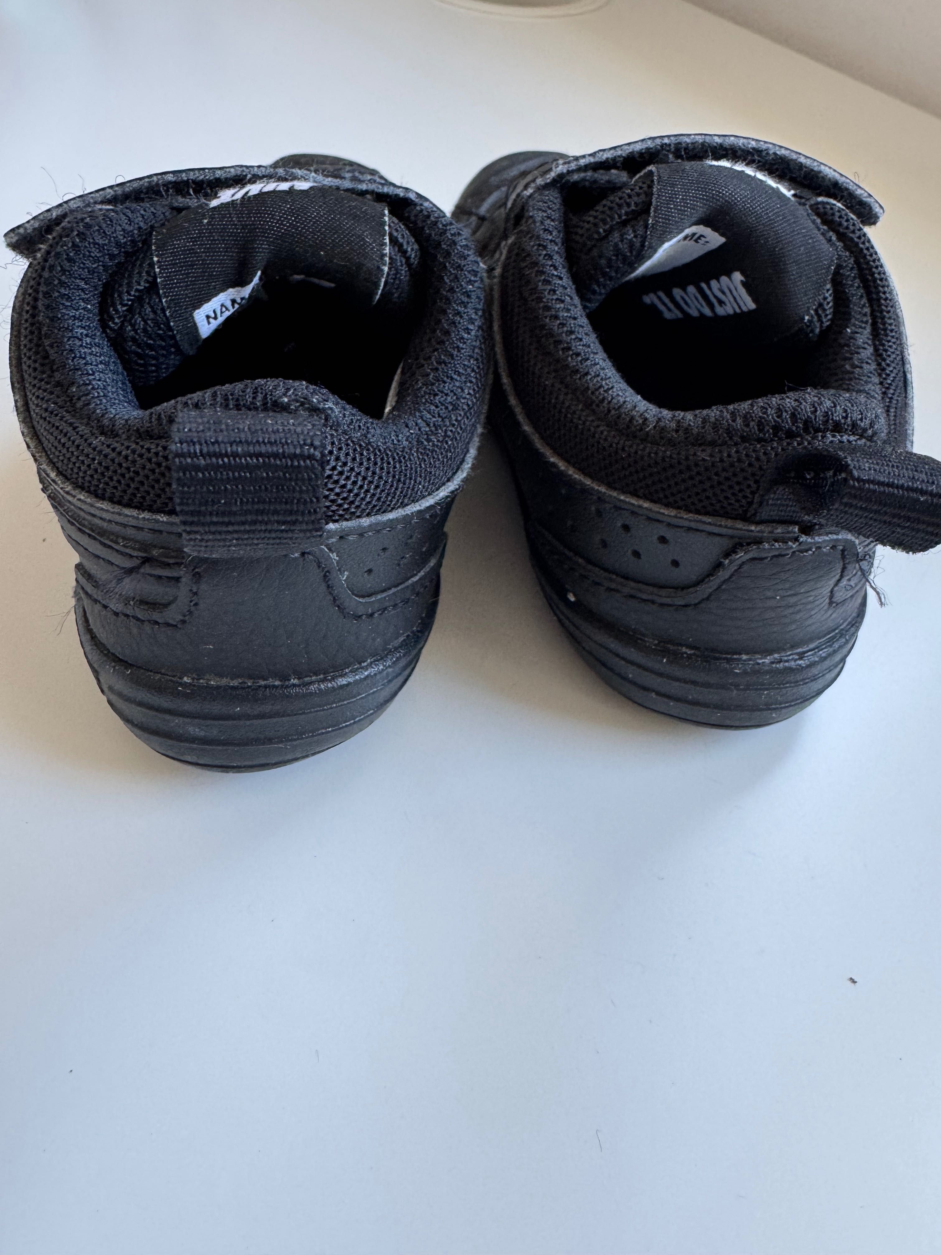 Adidasy niemowlęce Nike r.20