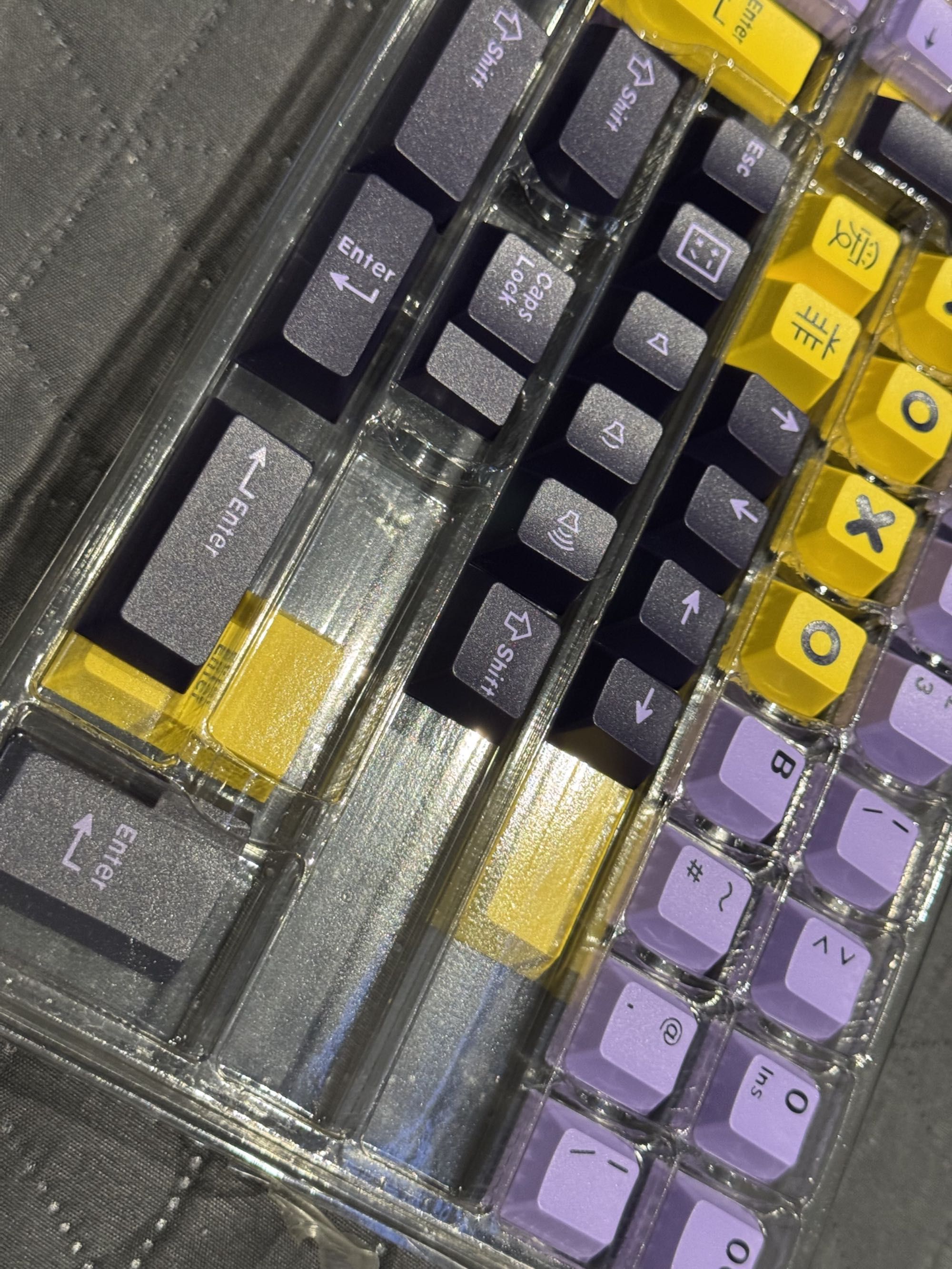 Nowe Keycapy Epomaker PBT TARO Cherry - Nieodpakowane!
