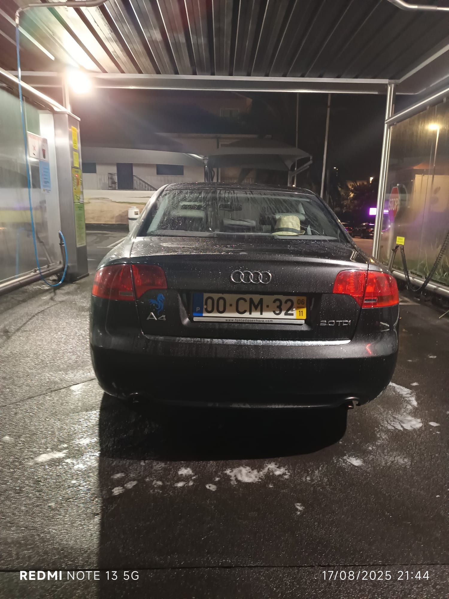 Audi A4 S-line TDI 2.0 170 CV carro impecável para os anos pode trazer