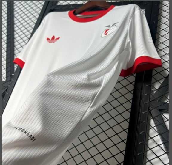 Camisola Benfica época 25/26 nova! Edição Especial.