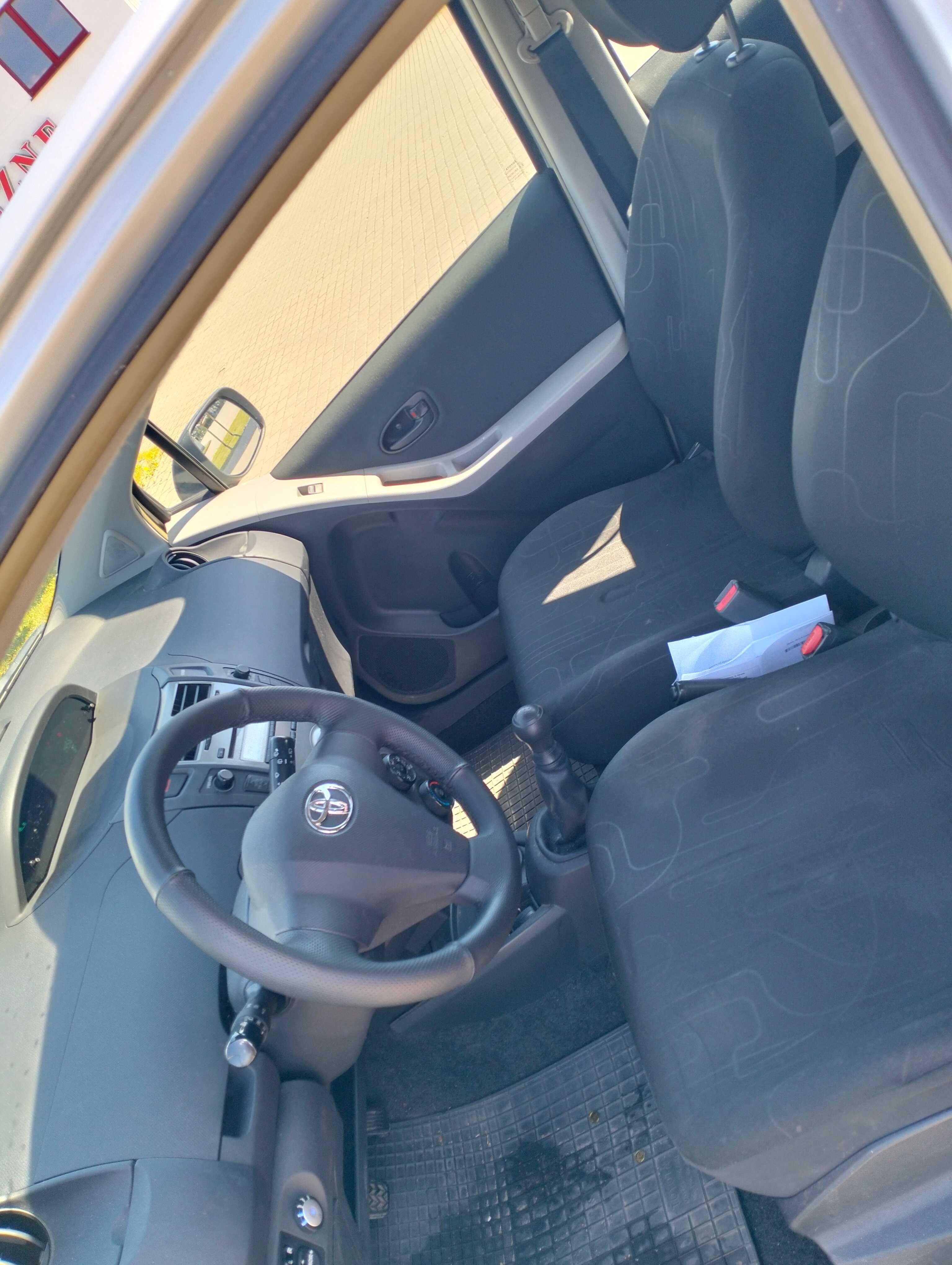Toyota Yaris gaz 2012 r 5 drzwi