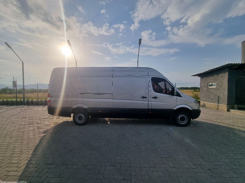 Mercedes-Benz Sprinter Спрінтер бус, автолавка
