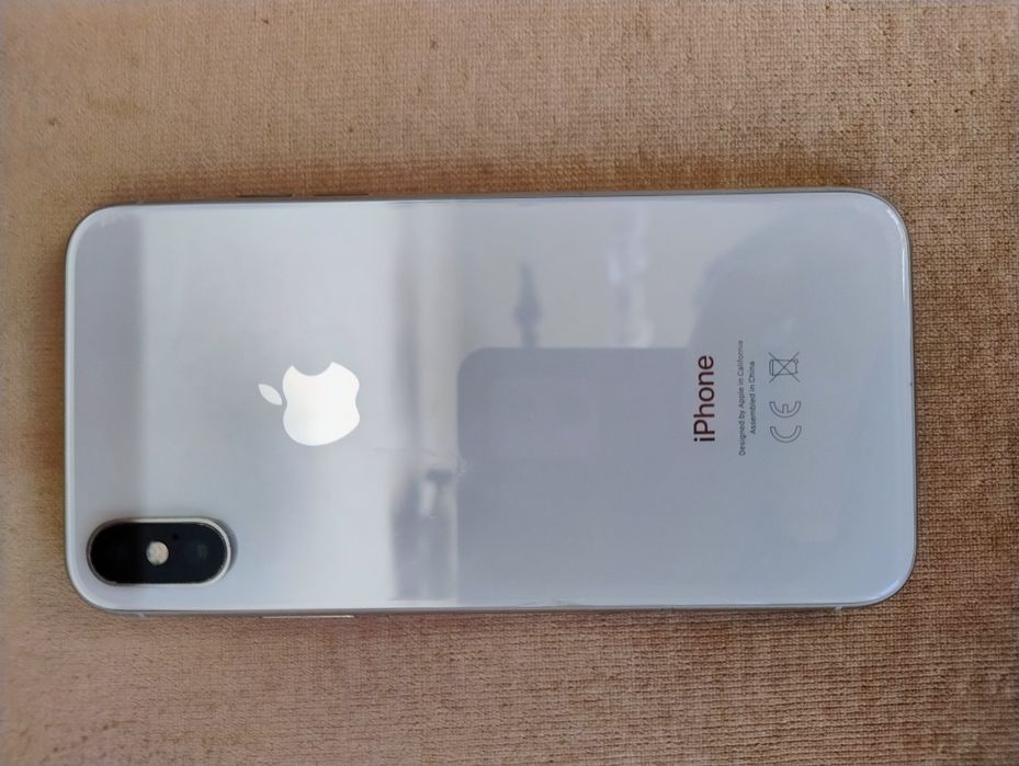 IPhone x (64gb).
