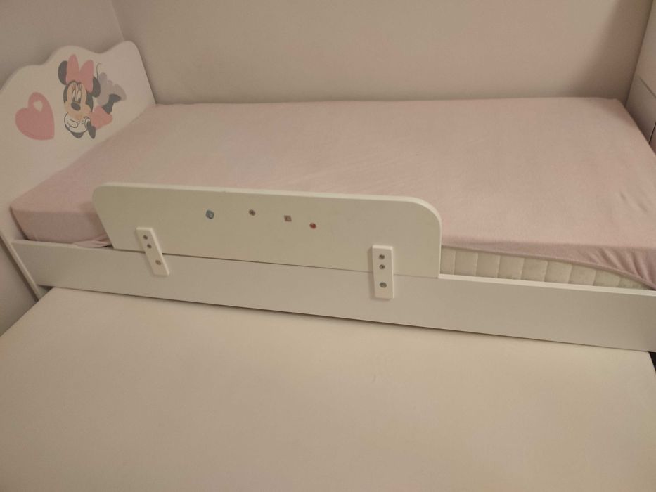 Łóżko MEBLIK Minnie Mouse 90x200 barierka, szuflada z materacem