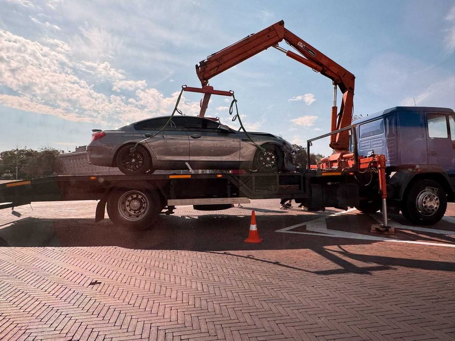 Послуги крана маніпулятора 10т. Услуги аренда крана манипулятора