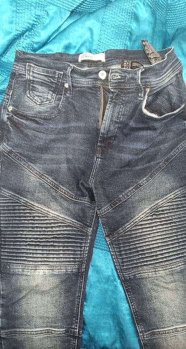 Roupa em muito bom estado