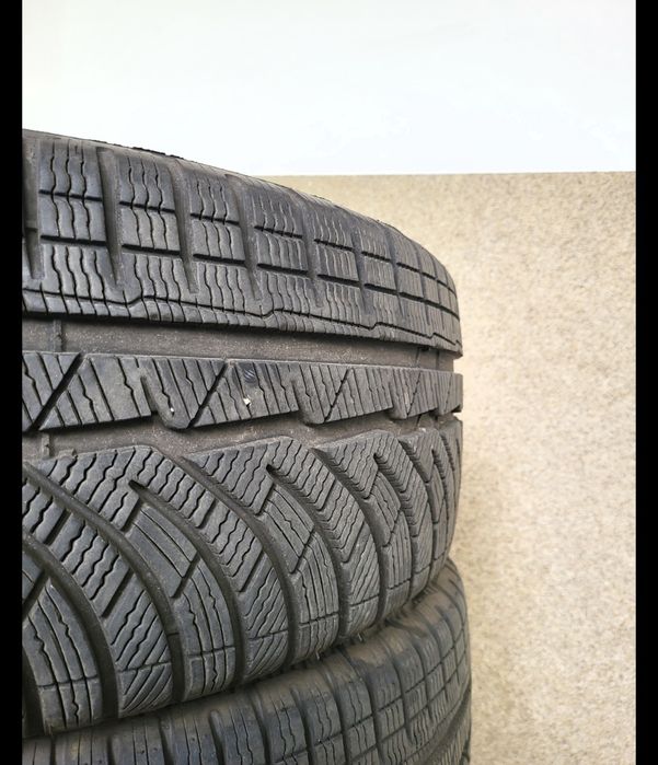 Michelin Alpin PA4 235/45 r18 używane komplet