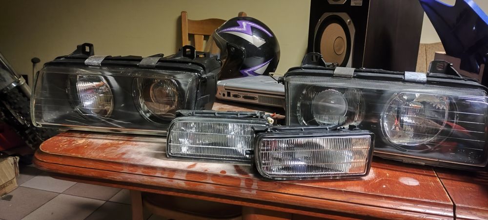 Lampy + halogeny e36 ZKW jak nowe