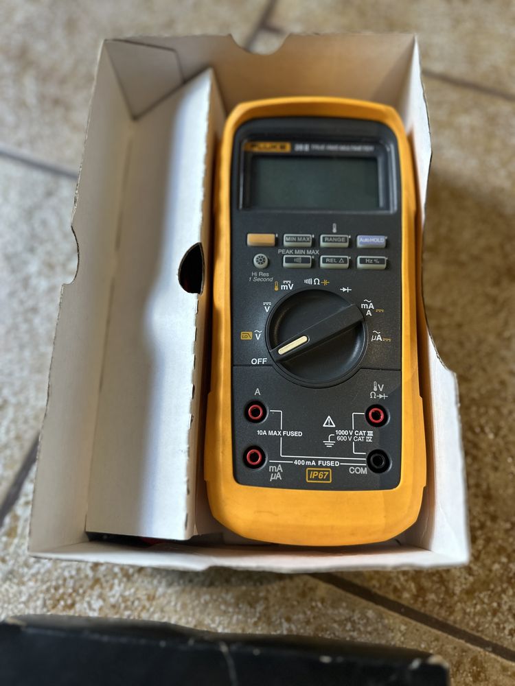 Fluke 28-II Multimetr
