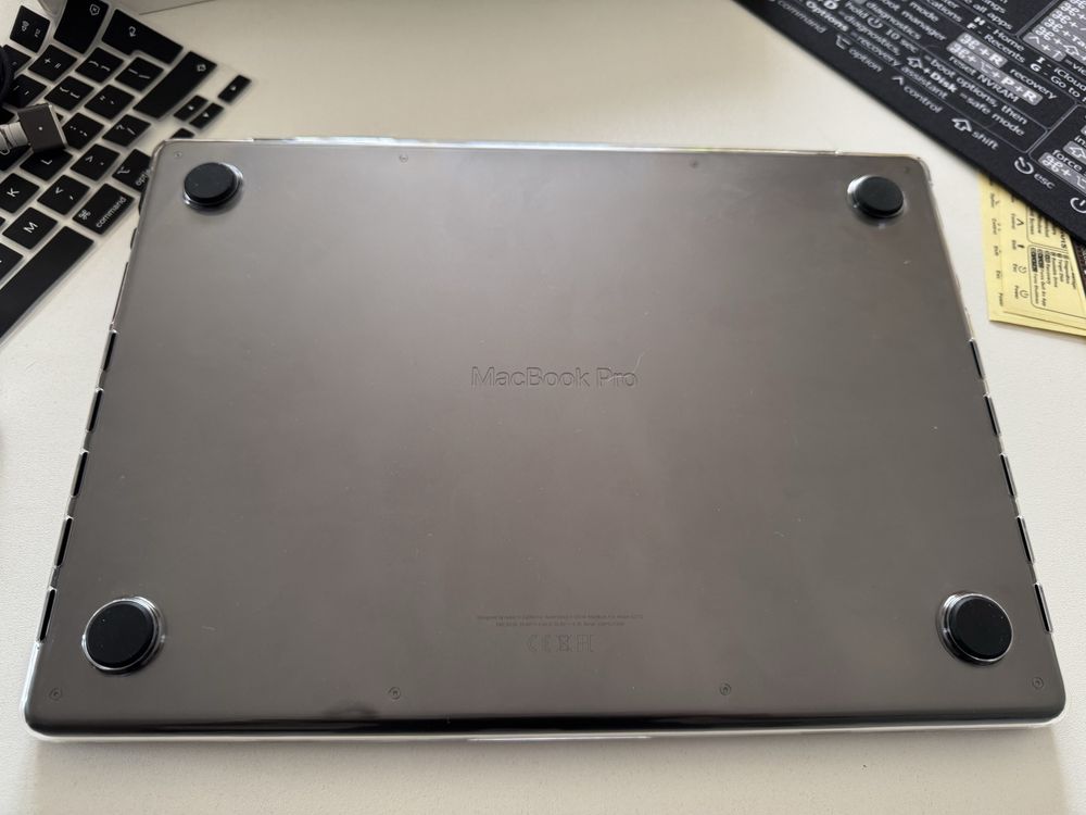 MacBook Pro14", M4,24GB,1TB, AppleCare do 1.03.2028