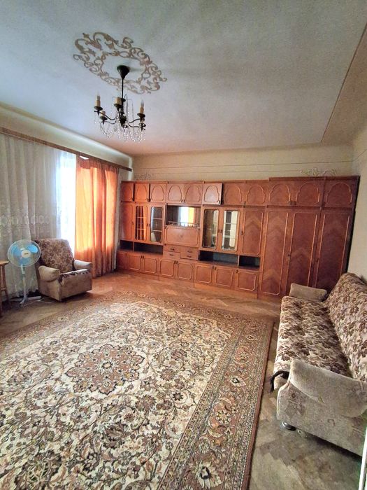 Продається 2-х кімнатна квартира по вул. Вокзальній