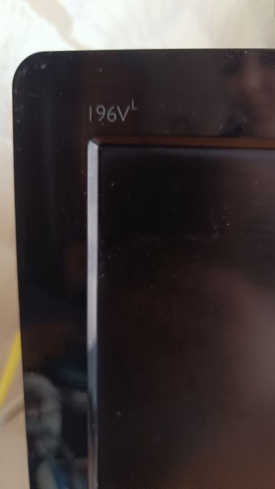 Монитор philips 196 VL.