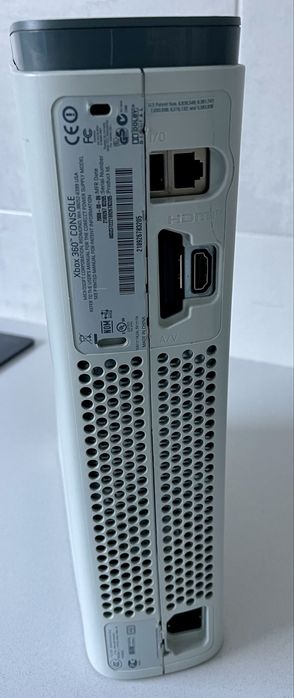 Xbox 360 (funciona, mas leitor com falhas)