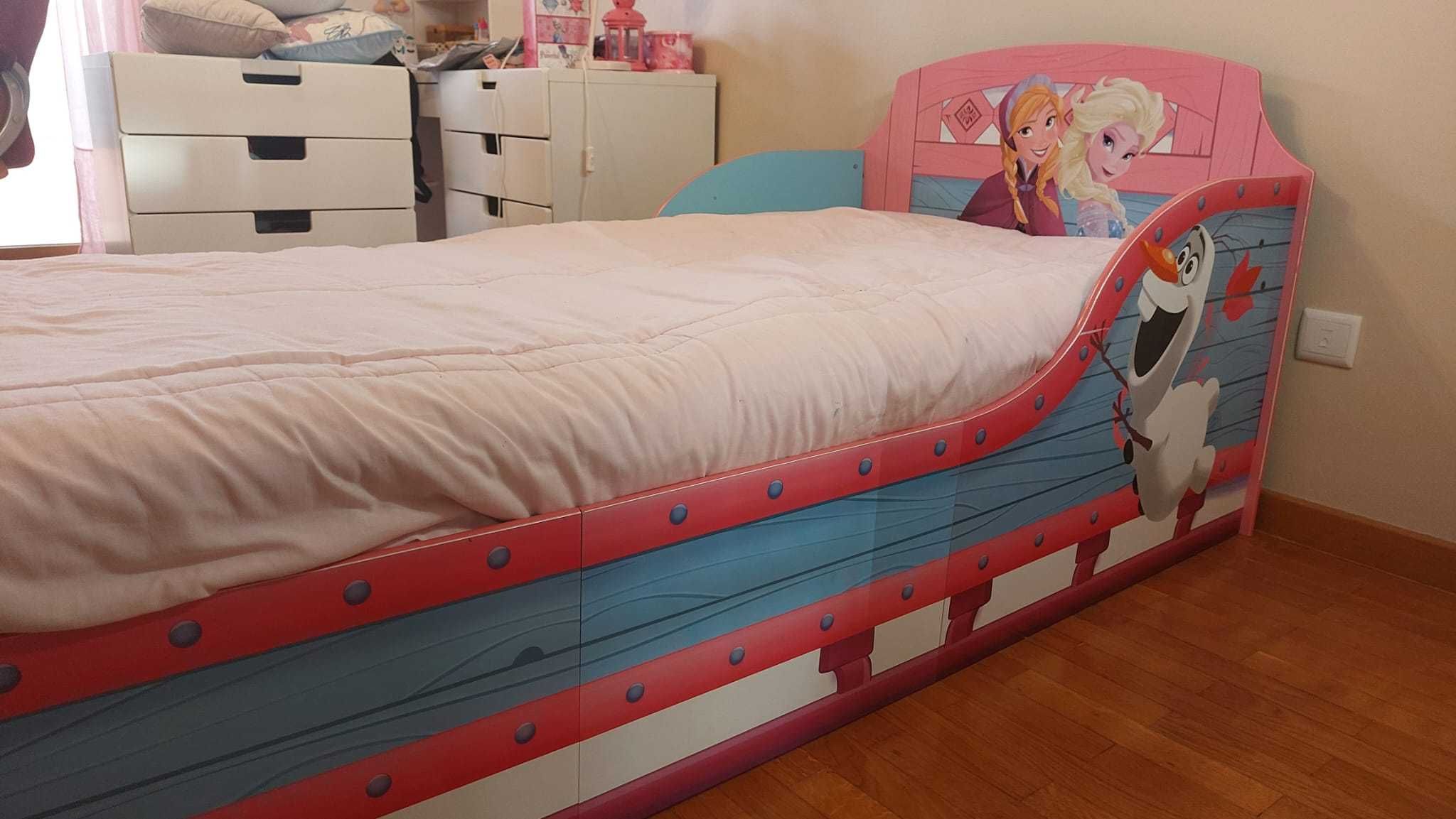 Cama de menina - Frozen (com estrado e colchão)