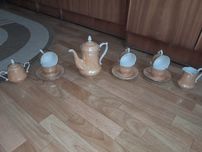 Porcelanowy zestaw kawowy stan idealny