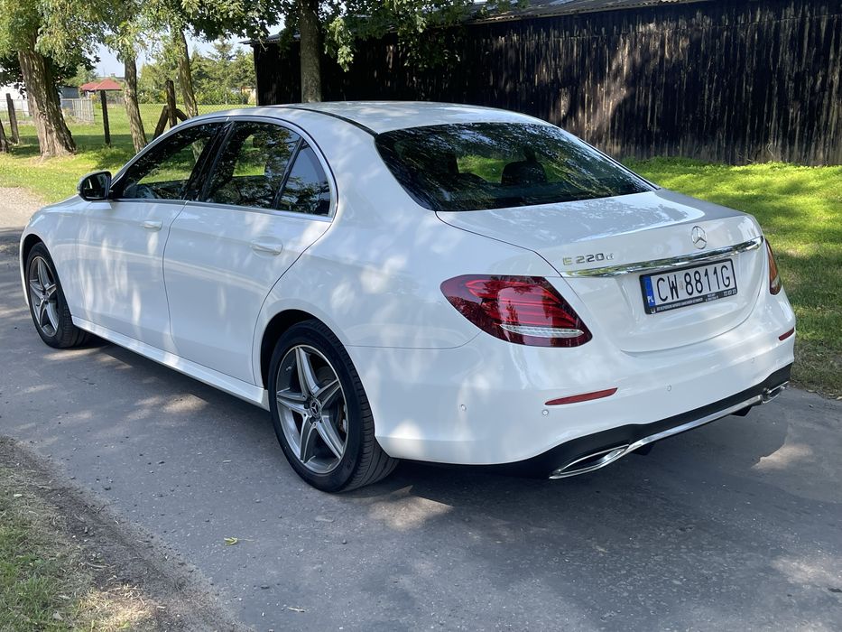 Mercedes Benz E klasa 220d 194km