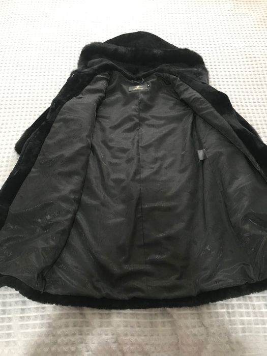 Шуба мутон з норкою