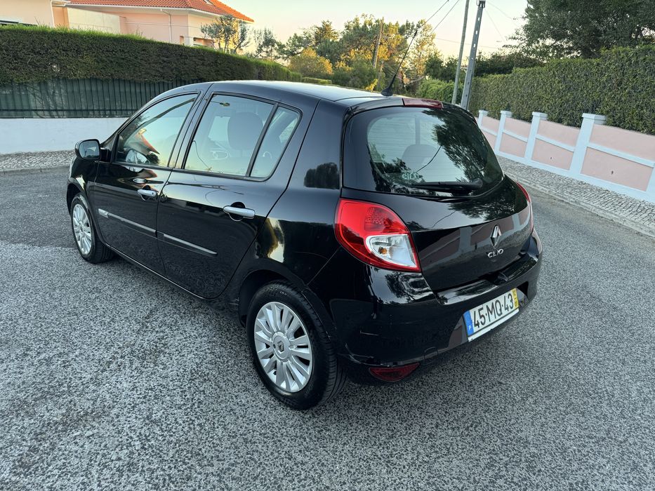 RENAULT CLIO 1.2 GASOLINA  NACIONAL ANO 2012 AR CONDICIONADO