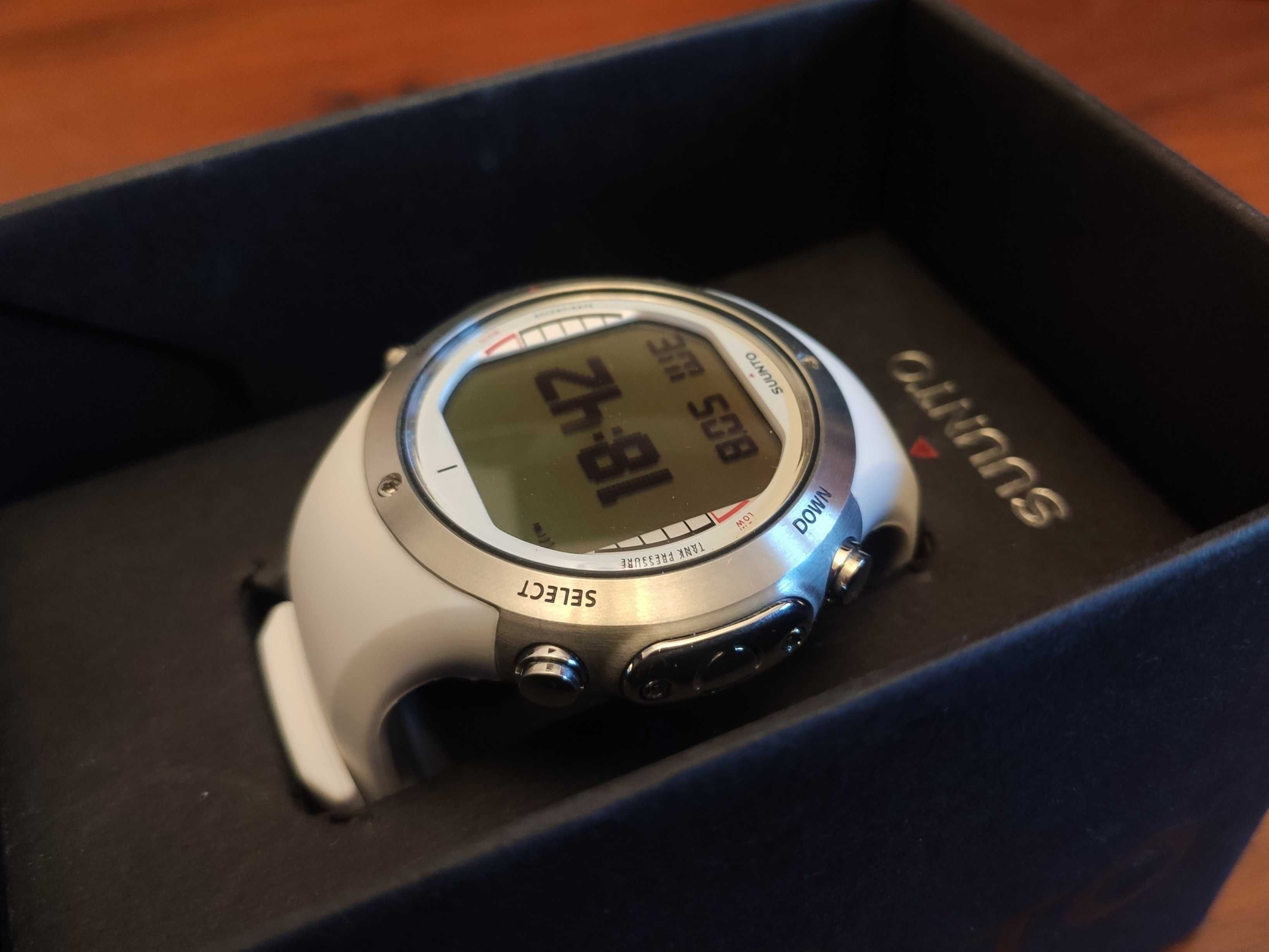 Suunto D6i komputer zegarek nurkowy scuba freediving stan jak nowy