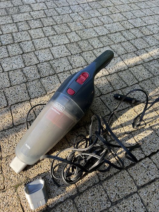 Odkurzacz samochodowy black&decker