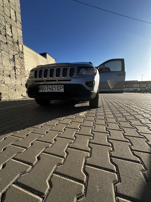 Авто Jeep compas