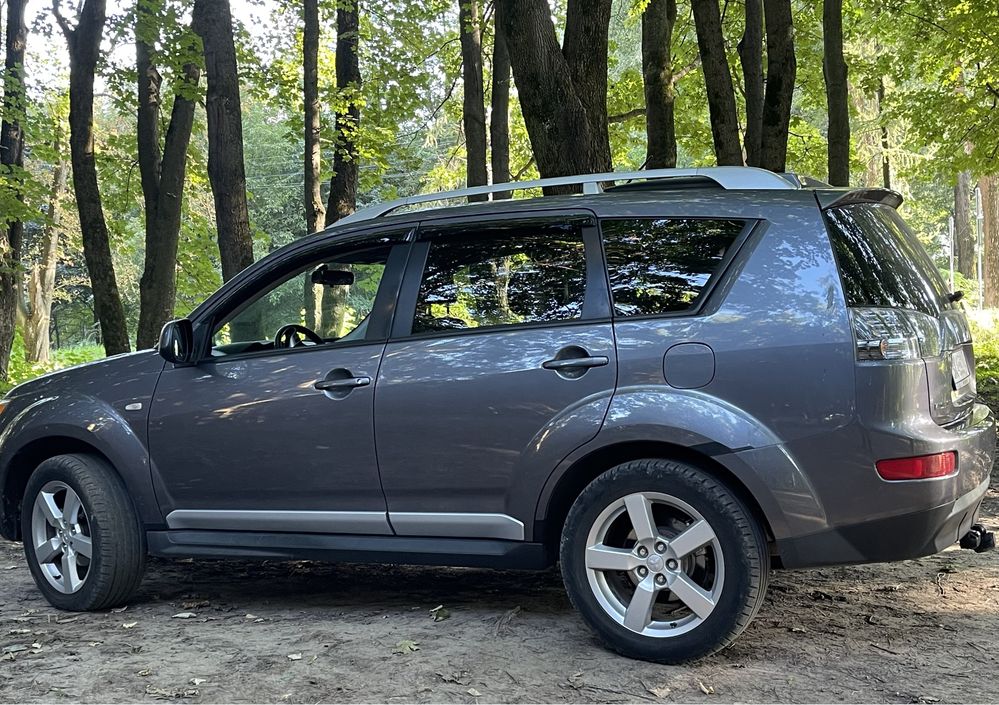 Mitsubishi Outlander xl2009