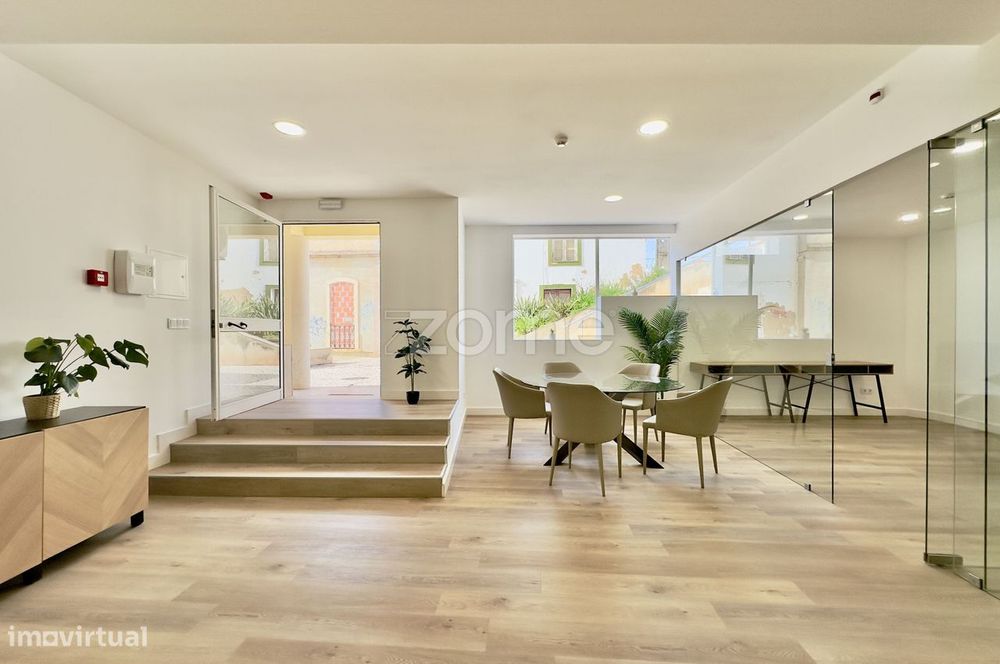 Espaço de Escritório Renovado no Centro de Silves – Pronto a Ocupar...