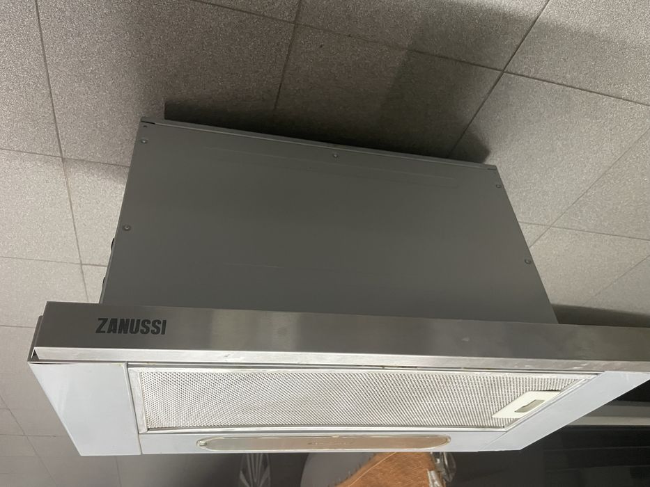 Exaustor Zanussi aço inoxidável entrego Lisboa/Montijo/sintra