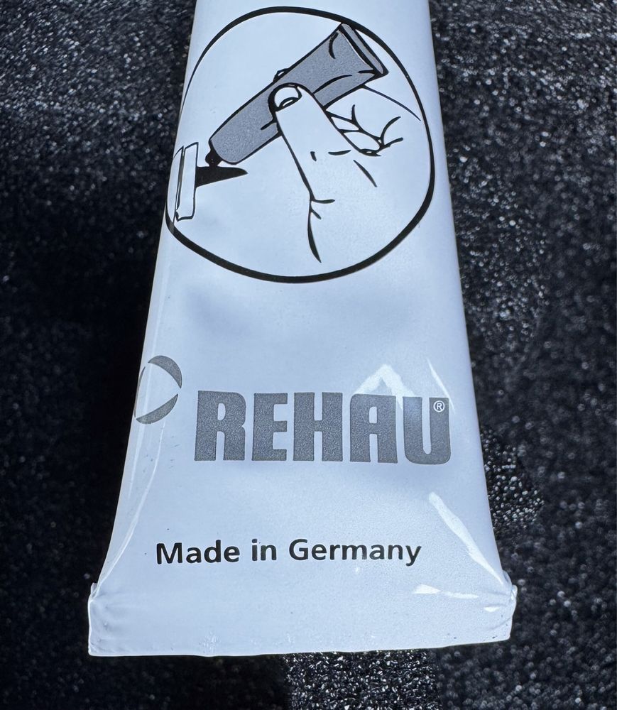 Rehau Rautool M1 прес інструмент