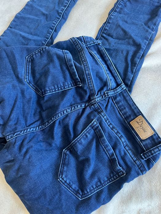 Dżinsy / jeansy / spodnie jeansowe granatowe rurki / skinny | Daysie