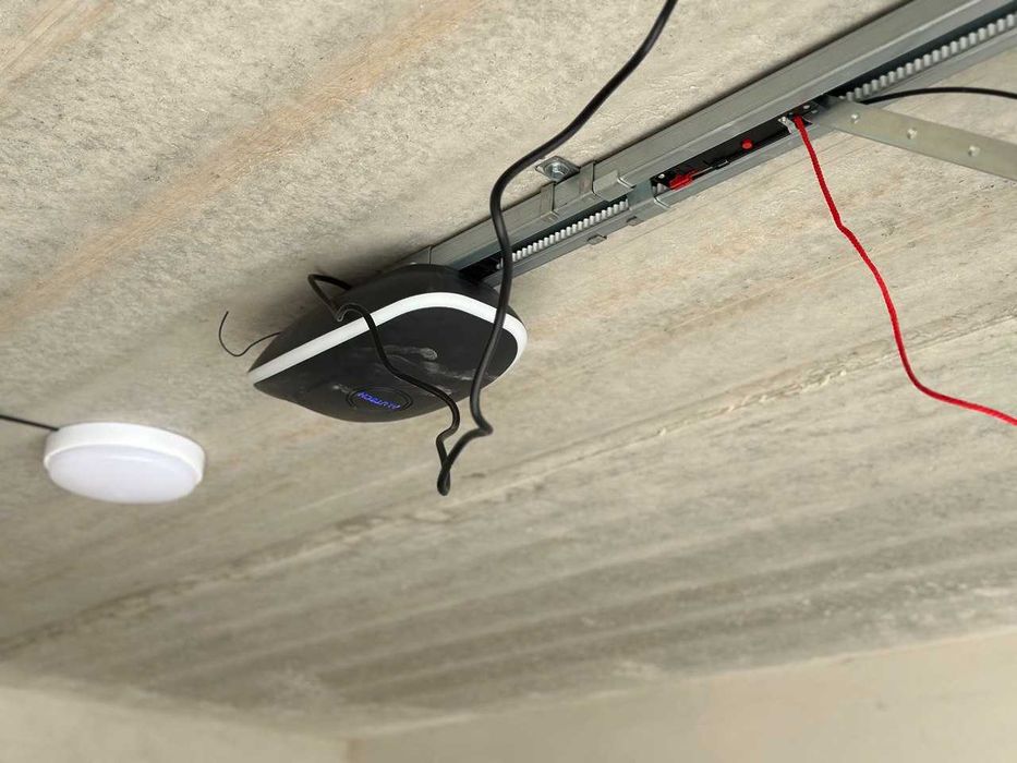 Гараж з гарним заїздом Національної Гвардії